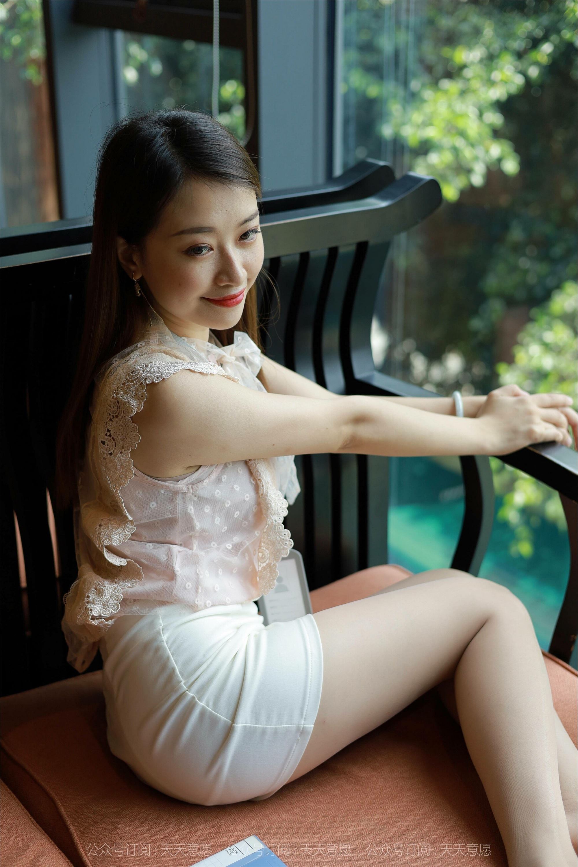 IESS异思趣向  2021.09.05 丝享家910：小婕《美腿业务员》